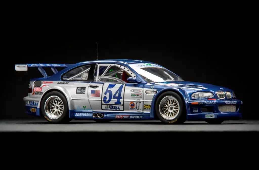 BMW · dorsal 54 (identificación provisional)