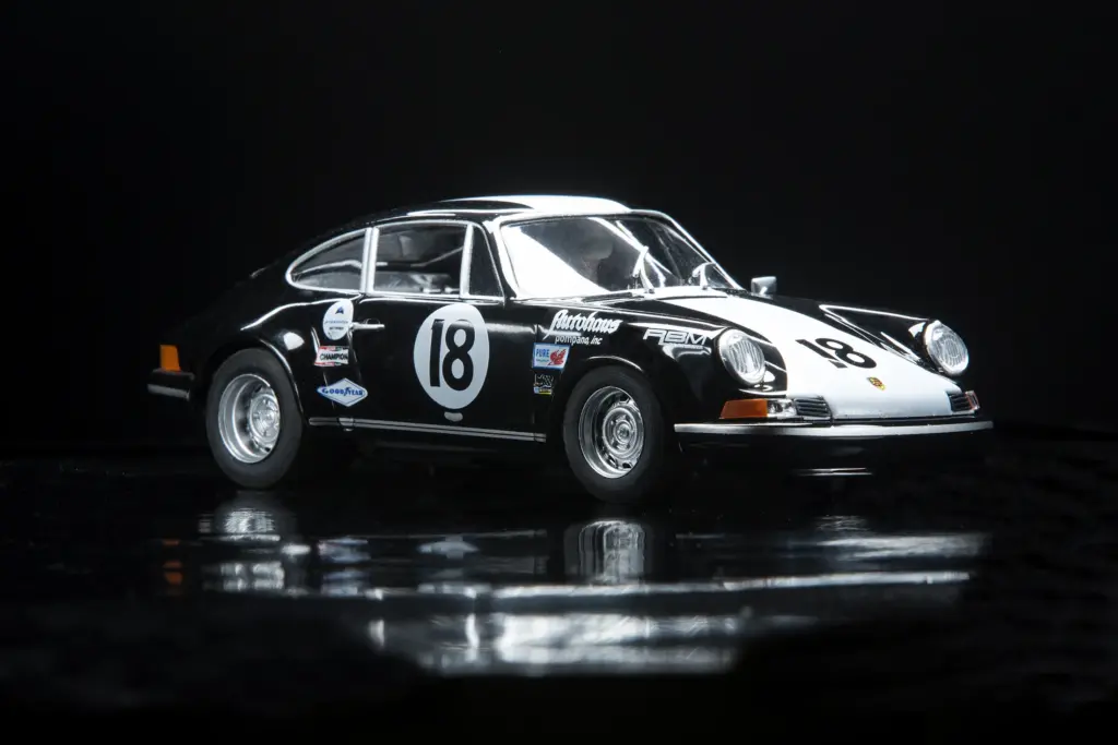 Porsche · dorsal 18 (identificación provisional)